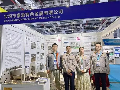 Sales Team Of Shaanxi Qinhao New Material Co., Ltd.at The Shanghai Internatio...